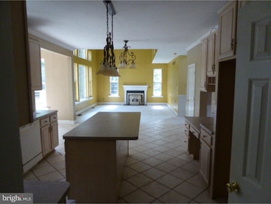 32 Meadow Ln, Pottstown, PA 19465 - photo 5