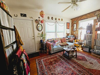 327 Jefferson St, Klamath Falls, OR 97601 - photo 7