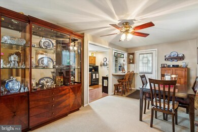 235 Summit Ave, Conshohocken, PA 19428 - photo 7