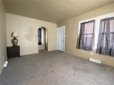 2619 Harrison St, McKeesport, PA 15132 - photo 4