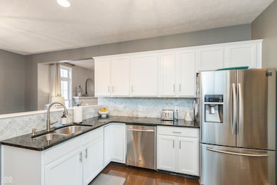 1023 Red Dunes Run, Avon, IN 46123 - photo 5