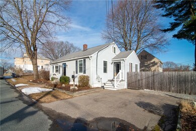 82 Lilac Ave, Woonsocket, RI 02895 - photo 3
