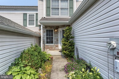 28 Creekside Dr, Millersville, PA 17551 - photo 3