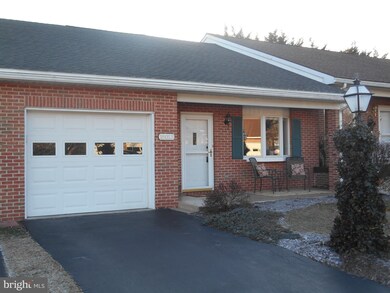 18013 Putter Dr, Hagerstown, MD 21740 - photo 2