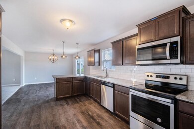 GF2025-i1810-Kitchen2