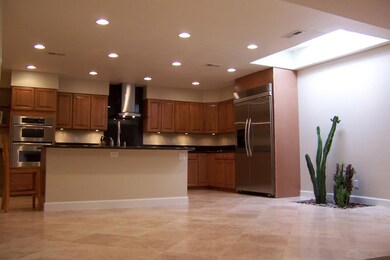 Kitchen Low 590