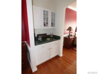 Other side of Butlers Pantry