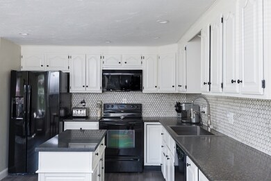 13 Mazzilli Dr, Carver, MA 02330 - photo 5