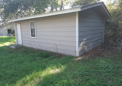 1385 W Swan St, Stephenville, TX 76401 - photo 7