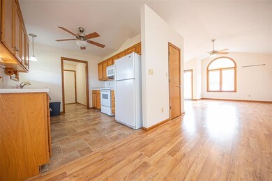 5182 E Harvard Ct, Columbus, IN 47203 - photo 7