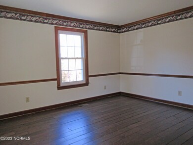 109 Cardiff Ct, Jacksonville, NC 28546 - photo 5