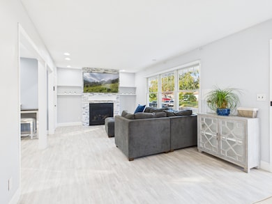 2258 Rainbow Ave, New Brighton, MN 55112 - photo 5