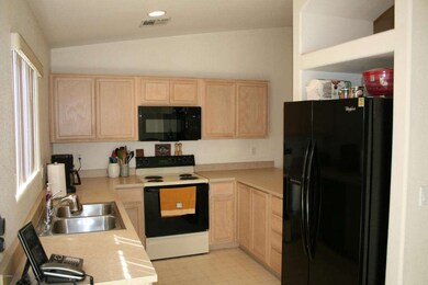 2607 E Helena Dr, Phoenix, AZ 85032 - photo 7