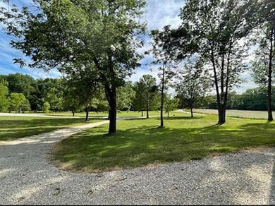 1736 N Carithers Rd, Princeton, IN 47670 - photo 2