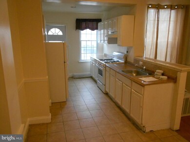 3222 Leeds St, Baltimore, MD 21229 - photo 4