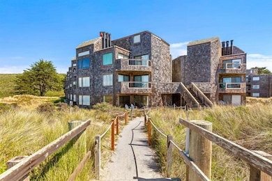 101 Shell Dr unit 42, Watsonville, CA 95076 - photo 4