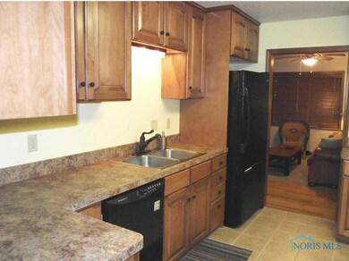 2733 Trimble Rd, Toledo, OH 43613 - photo 6