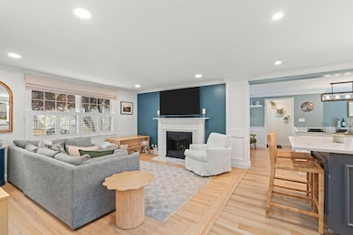 18 Laurel Rd, Norwood, MA 02062 - photo 3