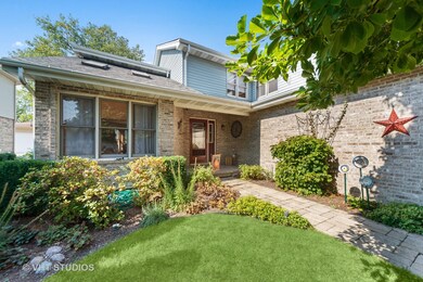 526 N Evergreen Ave, Elmhurst, IL 60126 - photo 5