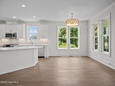 609 Cannonsgate Dr, Newport, NC 28570 - photo 7