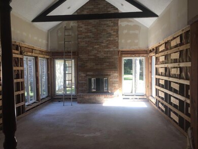 10026 Briar Dr, Houston, TX 77042 - photo 6