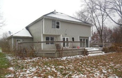 58233 Wayne Ln, South Bend, IN 46619 - photo 2