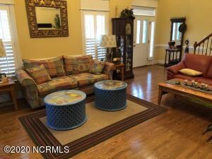 1128 Bryson Dr, Greenville, NC 27834 - photo 4