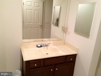 389 Victoria Dr unit B3, Bridgewater, NJ 08807 - photo 4