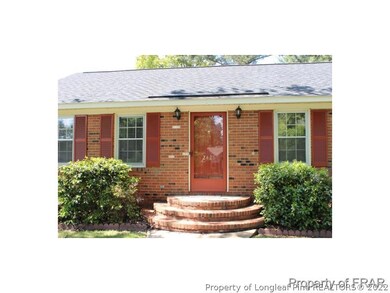 2425 Dartmouth Dr, Fayetteville, NC 28304 - photo 2