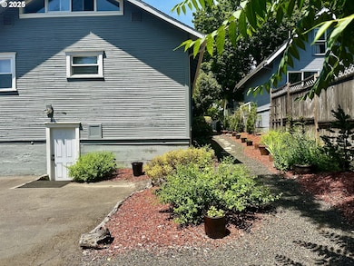 244 14th St SE, Salem, OR 97301 - photo 5