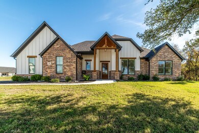 530 Ford Flats, Springtown, TX 76082 - photo 3