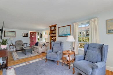 10 Howe St, Hingham, MA 02043 - photo 6