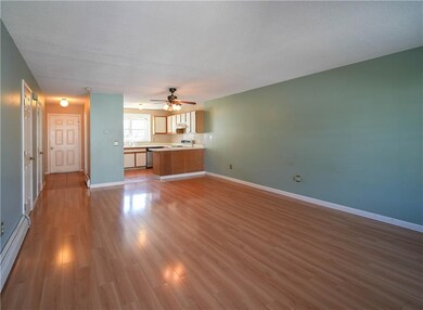 565 Quaker Ln unit 14, West Warwick, RI 02893 - photo 2