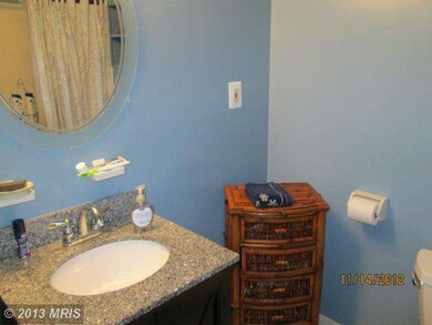 616 Rollins Ave, Rockville, MD 20852 - photo 4