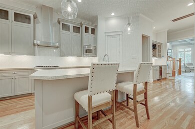 505 W 25th St, Houston, TX 77008 - photo 3