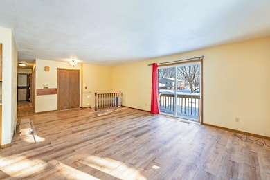 225 S 7th Ave E unit E, Truman, MN 56088 - photo 4