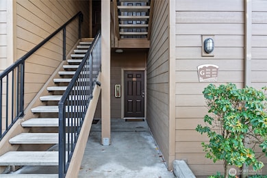 18930 Bothell Everett Hwy unit G103, Bothell, WA 98012 - photo 3