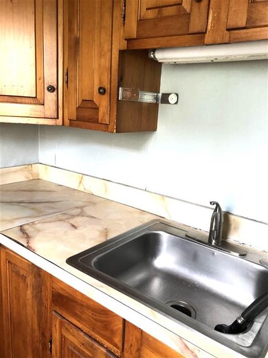 30 Gardner St, Keene, NH 03431 - photo 4