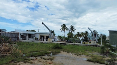 93 N Conch Ave, Duck Key, FL 33050 - photo 5