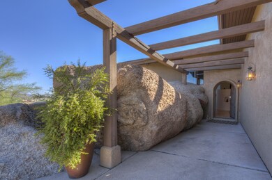 dramatic boulder entry