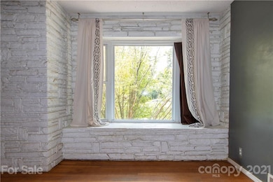 1669 Howard Gap Rd, Hendersonville, NC 28792 - photo 7