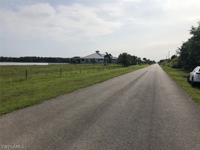 630 Shady Hollow Blvd W, Naples, FL 34120 - photo 4