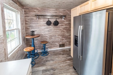 2318 E Franklin St, Evansville, IN 47711 - photo 6