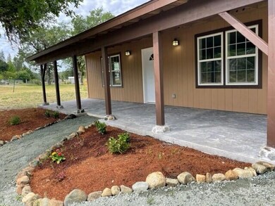 656 Pleasant Valley Rd, Merlin, OR 97532 - photo 2