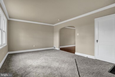 212 Sycamore Rd, Reading, PA 19611 - photo 4