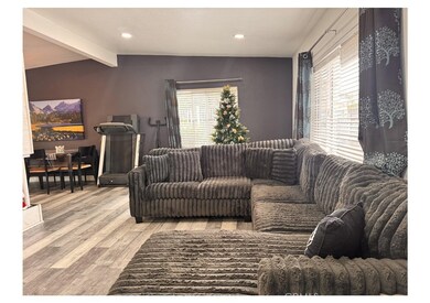 10347 Kalmia St, Los Angeles, CA 90002 - photo 6