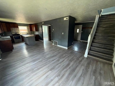 416 E Chippewa Ave, South Bend, IN 46614 - photo 2