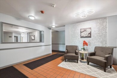 2600 Brookwood Way Dr unit 212, Rolling Meadows, IL 60008 - photo 2