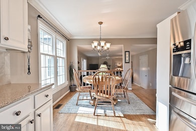 6310 Wilmington Dr, Burke, VA 22015 - photo 6