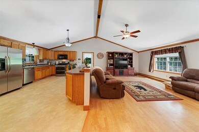 35 Red Fox Crossing, Hillsborough, NH 03244 - photo 2